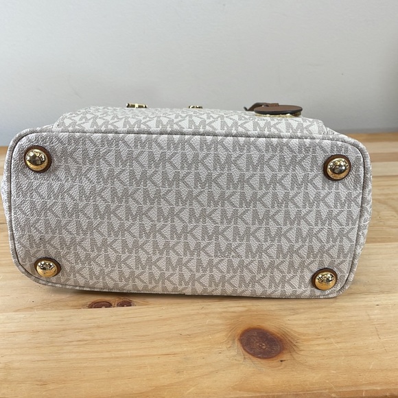 Michael Kors Brown and Cream Shoulder Bag - Picture 6 of 13